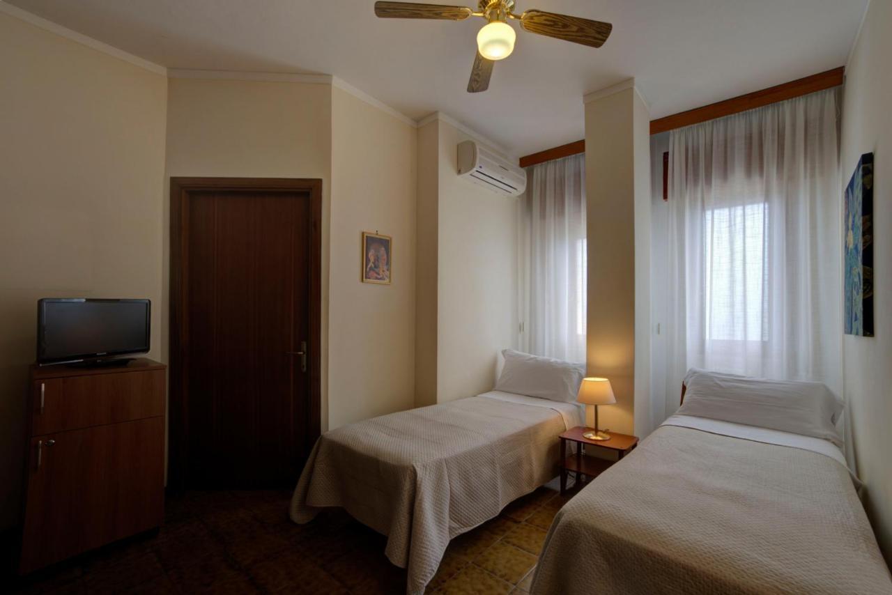 Hotel Sporting Vasto Exterior photo