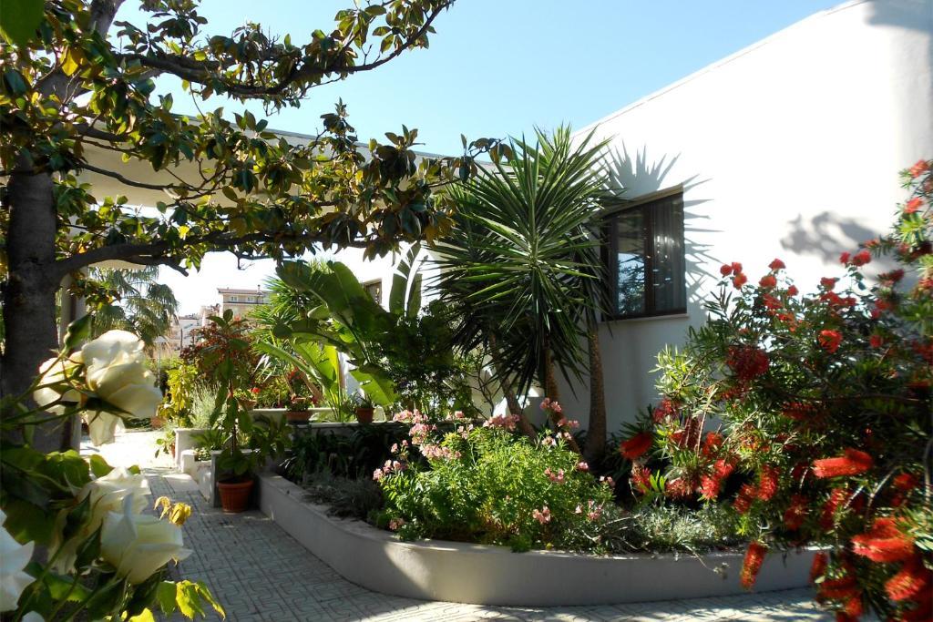 Hotel Sporting Vasto Exterior photo
